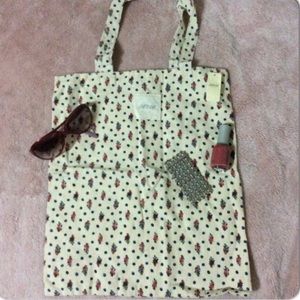 ⚡️NWT Floral Canvas Tote